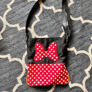 Mickey & Minnie crossbody